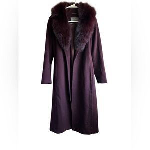 EUC Elegant Purple Coat with Fur Collar